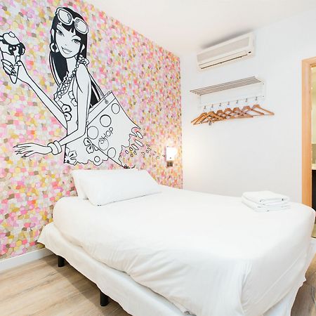 Ainb Las Ramblas-Colon Apartments Barcelona Ngoại thất bức ảnh