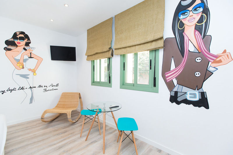 Ainb Las Ramblas-Colon Apartments Barcelona Ngoại thất bức ảnh