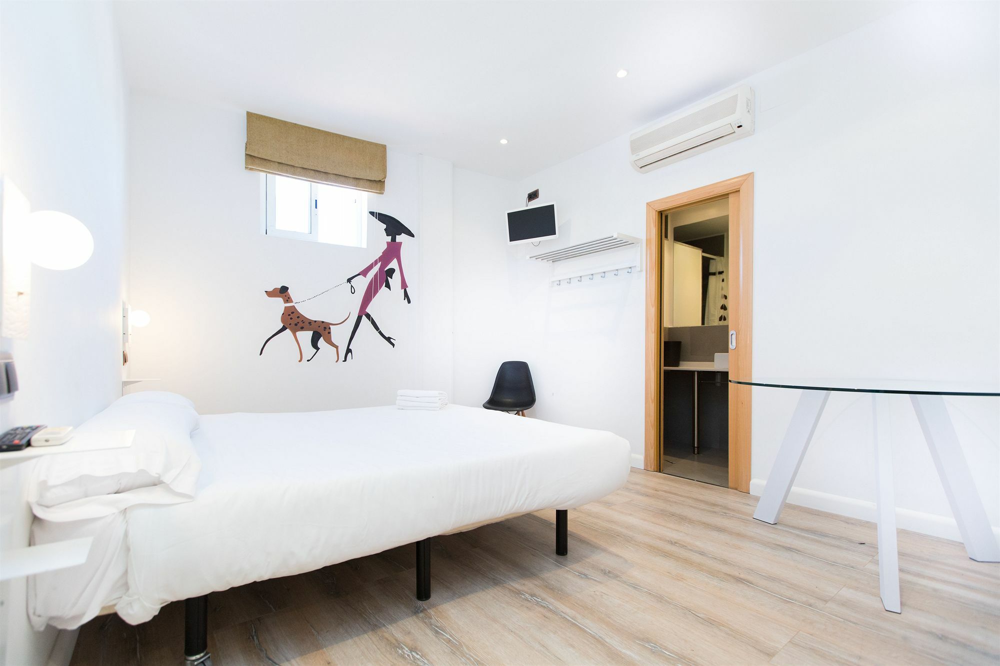 Ainb Las Ramblas-Colon Apartments Barcelona Ngoại thất bức ảnh