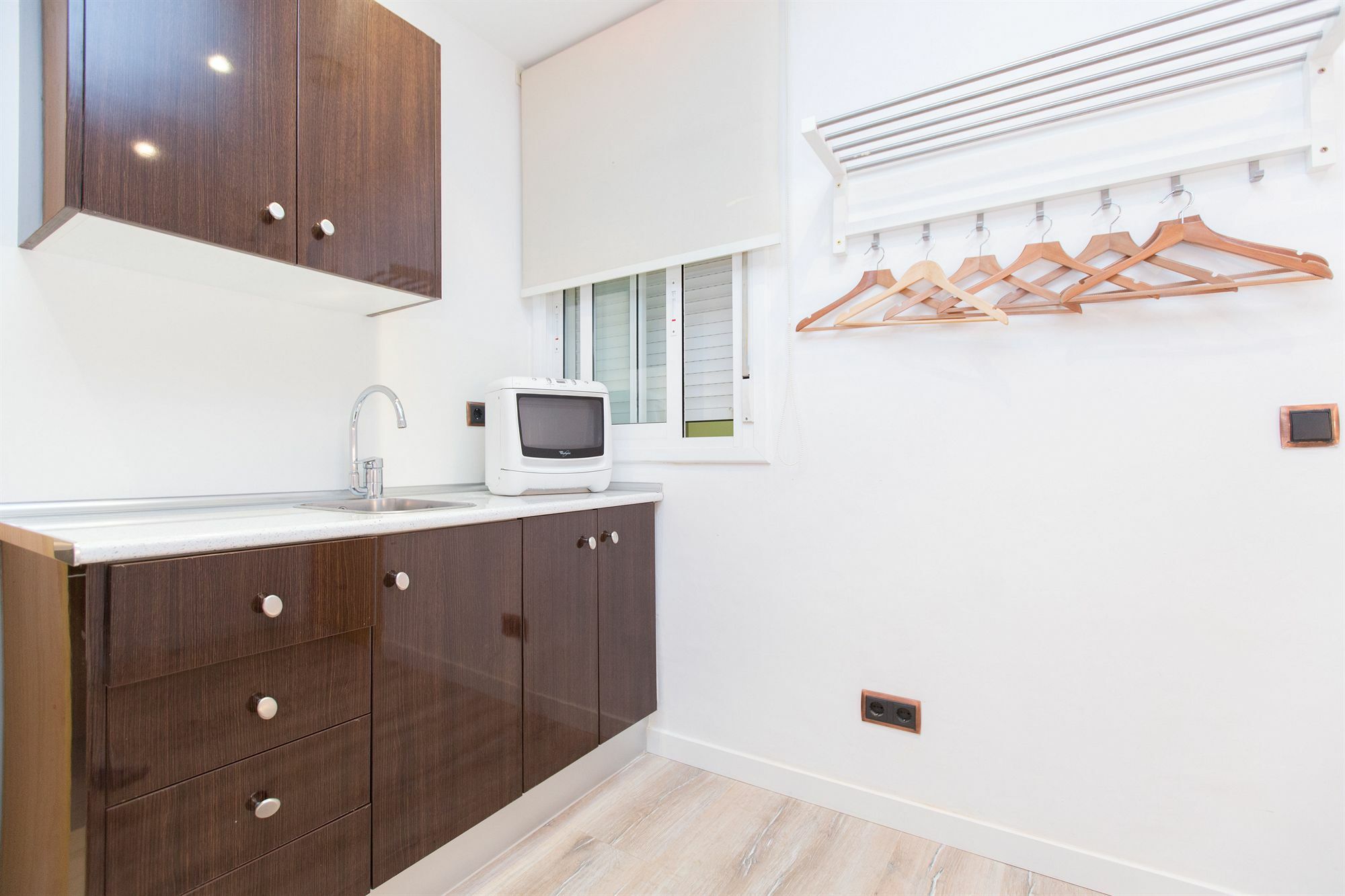 Ainb Las Ramblas-Colon Apartments Barcelona Ngoại thất bức ảnh